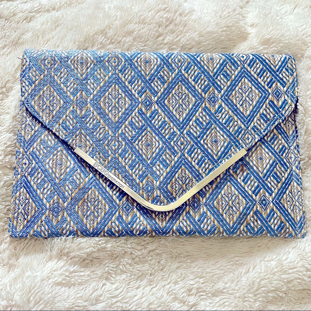 Envelope CLUTCH Blue Combo BCBGENERATION